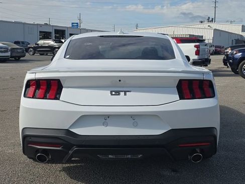 Used 2024 Ford Mustang GT Premium image 4