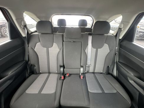 Used 2025 Kia Sorento LX image 22