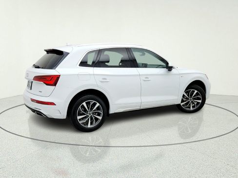 Used 2023 Audi Q5 2.0T Premium w/ Convenience Package AWD/4WD image 8