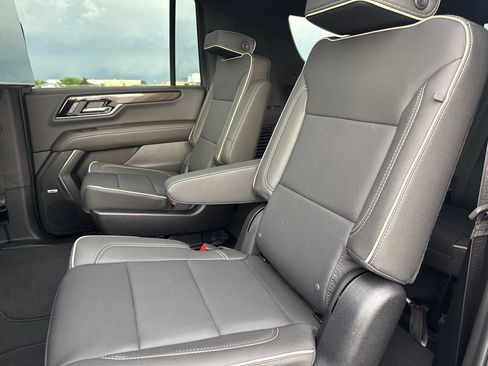 New 2026 GMC Yukon XL Elevation w/ Elevation Premium Package AWD/4WD image 33