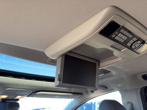 Used 2014 Honda Odyssey Touring image 22