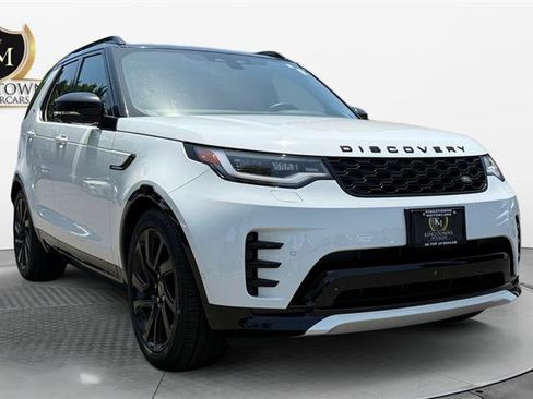 Used 2024 Land Rover Discovery Dynamic SE AWD/4WD image 7