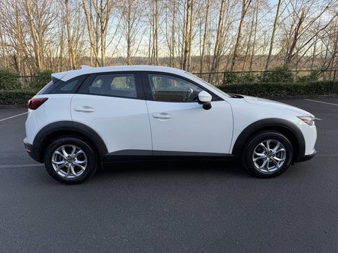 Used 2017 MAZDA CX-3 Sport image 4
