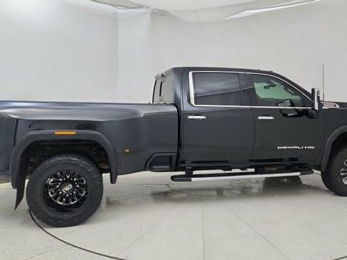 Used 2020 GMC Sierra 3500 Denali w/ Denali Ultimate Package image 6