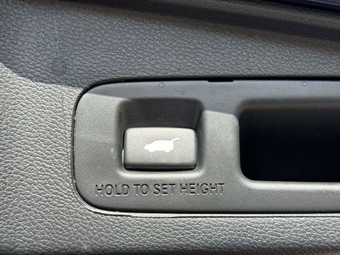 Used 2018 Honda CR-V EX-L image 12