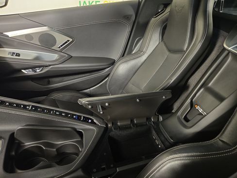 Certified 2020 Chevrolet Corvette Stingray Preferred Cpe w/ 2LT Preferred Equipment Group image 32