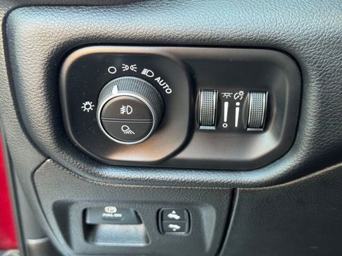 Used 2021 RAM 1500 Laramie image 26