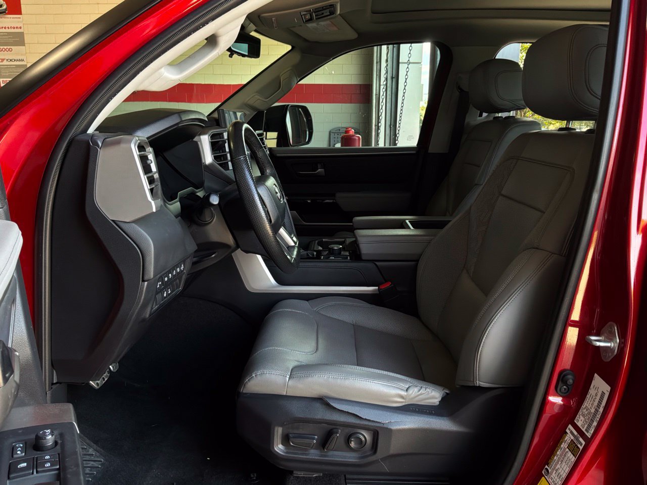 Used 2024 Toyota Tundra Limited w/ TRD Off-Road Package AWD/4WD image 18