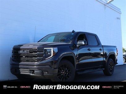 New 2026 GMC Sierra 1500 Elevation w/ Elevation Premium Package