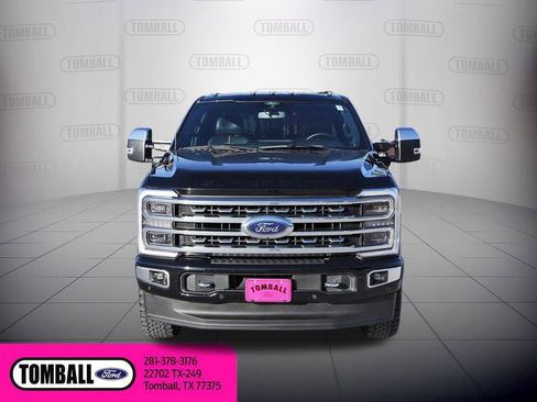 Used 2024 Ford F350 Platinum w/ FX4 Off-Road Package image 2