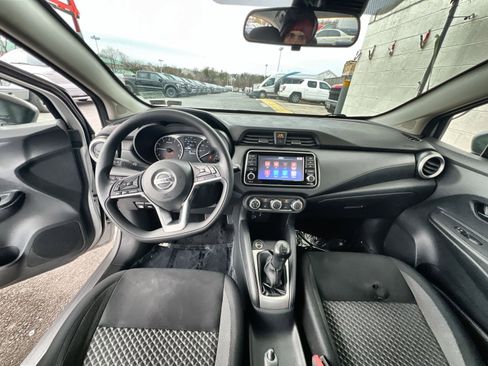 Used 2020 Nissan Versa S image 22