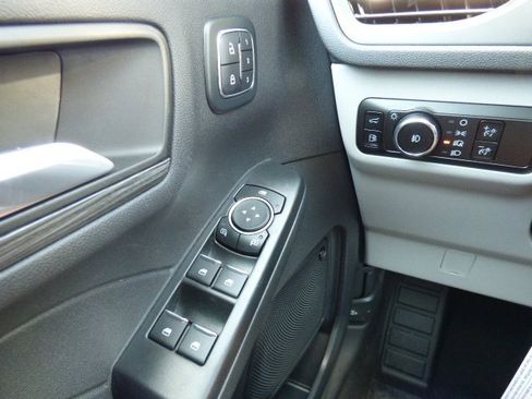 New 2025 Ford Escape Base w/ PHEV Premium Package image 31