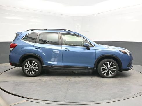 Used 2023 Subaru Forester Limited w/ Popular Package #2 AWD/4WD image 8