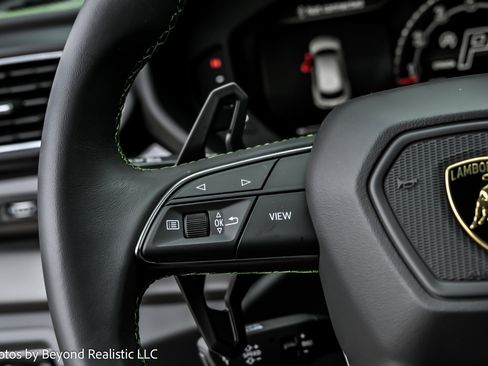 Used 2024 Lamborghini Urus S image 36