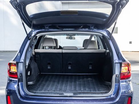 Used 2015 Subaru Outback 2.5i Limited AWD/4WD image 19