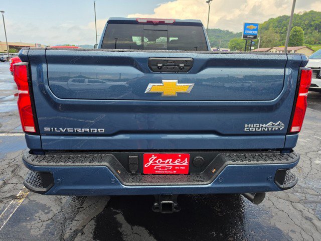 New 2026 Chevrolet Silverado 2500 High Country w/ High Country Premium Package AWD/4WD image 4