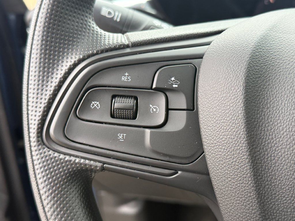 Used 2025 Buick Envista Preferred FWD image 15