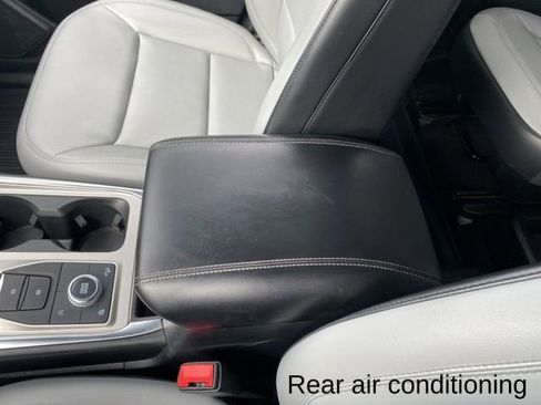 Used 2021 Ford Explorer XLT w/ Equipment Group 202A image 22