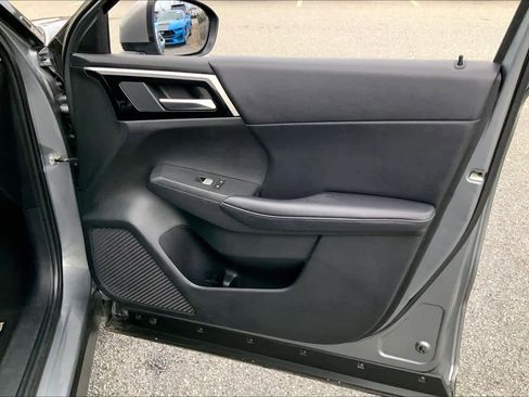 Used 2024 Mitsubishi Outlander SE image 21