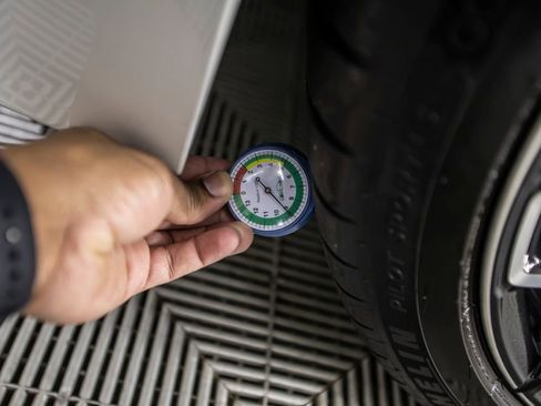 Used 2023 BMW M8 Competition w/ M Carbon Exterior Package image 39