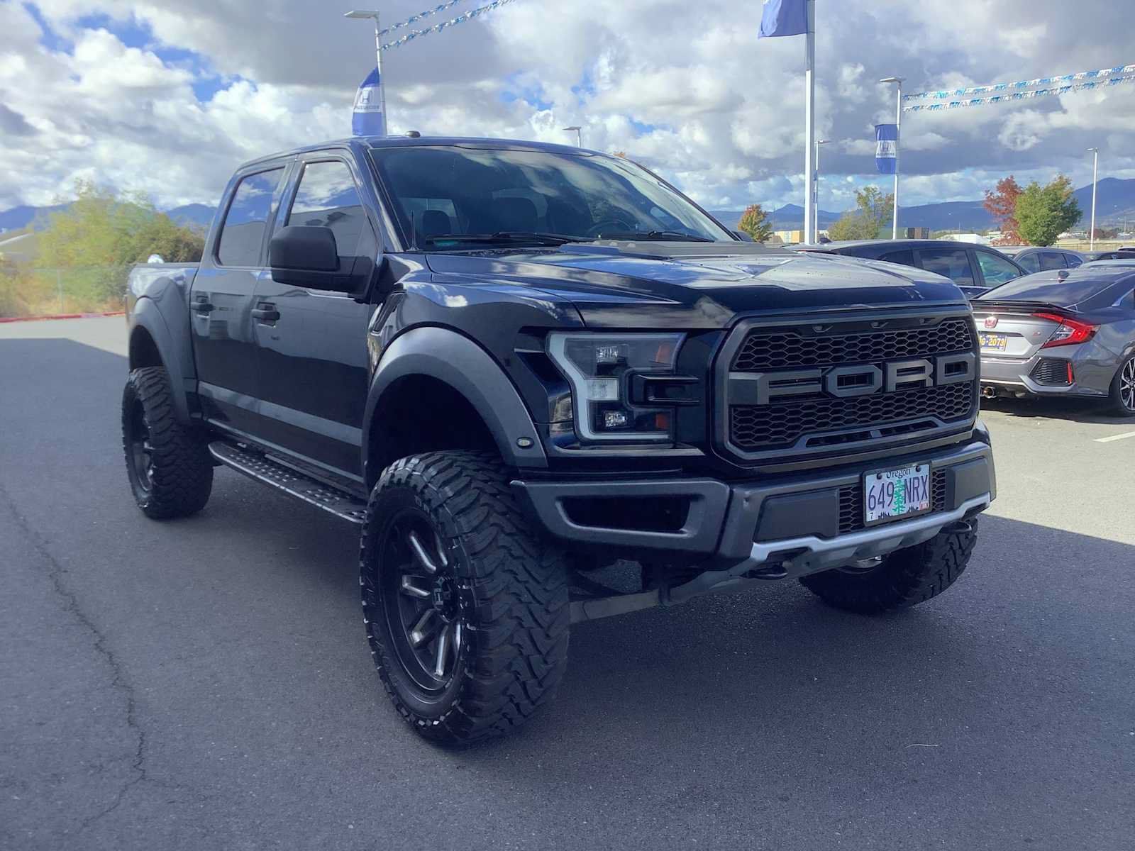 Used 2018 Ford F150 Raptor w/ Equipment Group 801A Mid AWD/4WD image 8