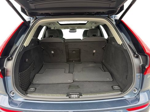 Used 2024 Volvo XC60 T8 Plus w/ Climate Package AWD/4WD image 11