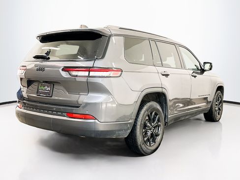 Used 2024 Jeep Grand Cherokee L Altitude image 9