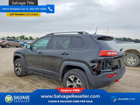 Used 2017 Jeep Cherokee Trailhawk AWD/4WD image 3