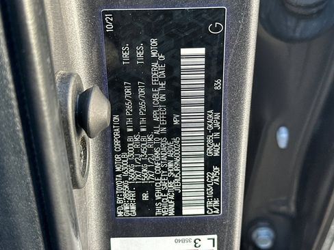 Used 2022 Toyota 4Runner TRD Off-Road Premium image 30