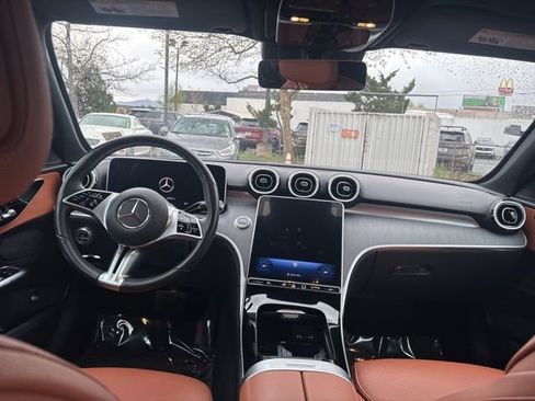 Used 2025 Mercedes-Benz C 300 4MATIC Sedan image 29