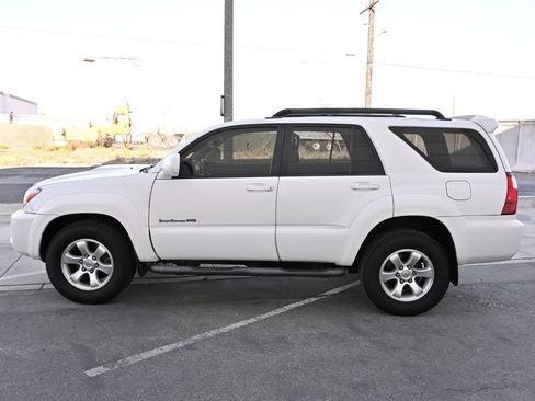Used 2006 Toyota 4Runner Sport AWD/4WD image 4