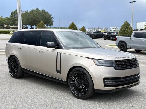 New 2026 Land Rover Range Rover Long Wheelbase SE AWD/4WD image 7