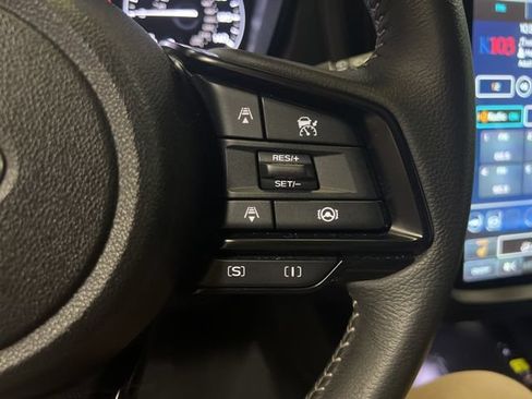 Used 2025 Subaru Forester Premium AWD/4WD image 39