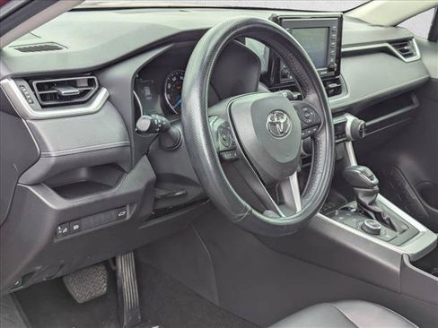 Used 2022 Toyota RAV4 XLE Premium AWD/4WD image 10