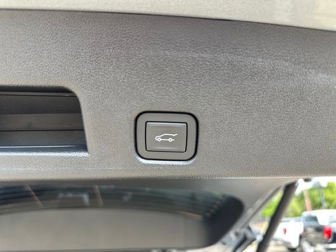 New 2026 Chevrolet Traverse LT w/ Midnight/Sport Edition image 23