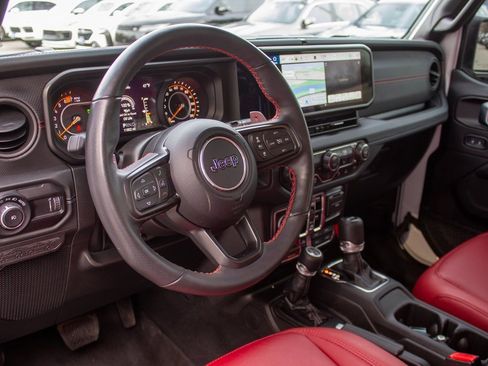 Used 2024 Jeep Wrangler Rubicon 392 image 11