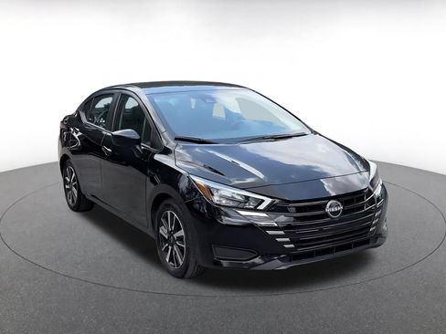Used 2025 Nissan Versa SV FWD image 3
