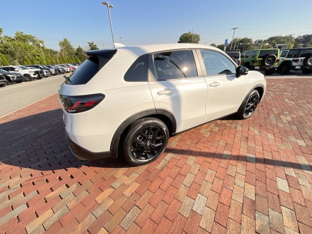 Certified 2024 Honda HR-V Sport image 35