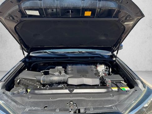 Used 2015 Toyota 4Runner SR5 Premium RWD image 22