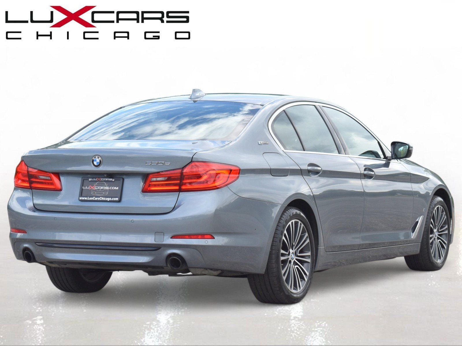 Used 2019 BMW 530e xDrive w/ Convenience Package AWD/4WD image 8