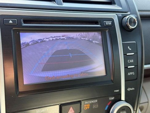 Used 2012 Toyota Camry XLE w/ Leather Pkg image 25