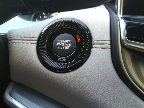 New 2026 Jeep Compass Limited AWD/4WD image 16