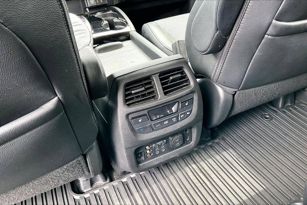 Used 2017 Honda Pilot Elite image 34