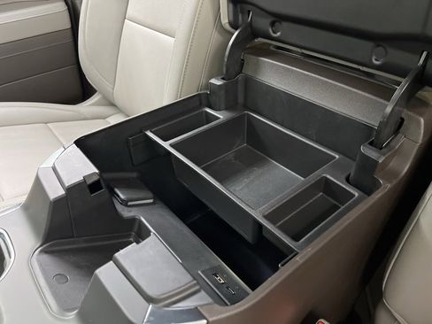 Used 2025 GMC Sierra 1500 SLT w/ SLT Premium Plus Package image 25