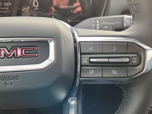 Used 2026 GMC Terrain Elevation w/ Elevation Premium Package image 13