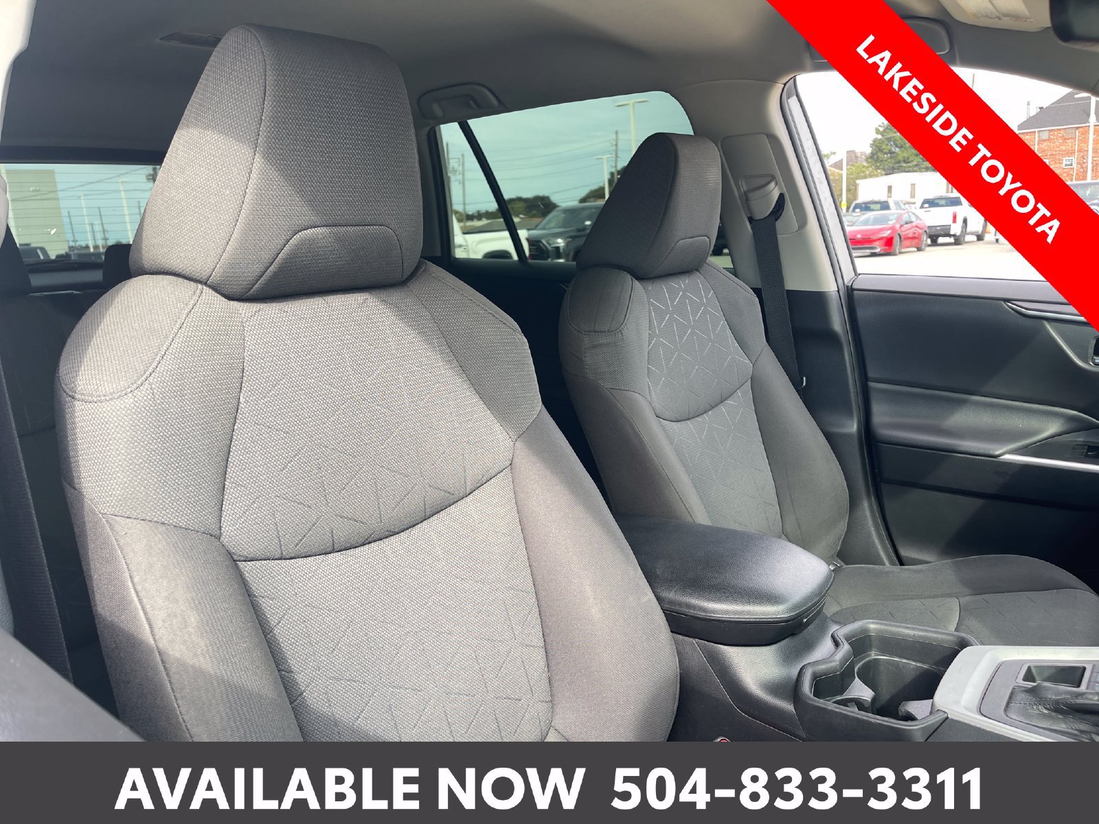 Used 2021 Toyota RAV4 XLE AWD/4WD image 14