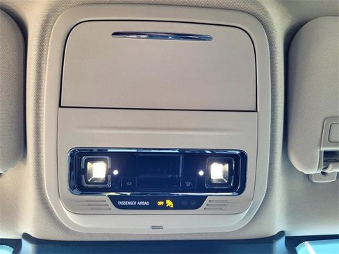 Used 2024 Lincoln Corsair FWD image 20