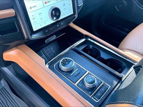 Used 2022 Ford Expedition Max Platinum image 13