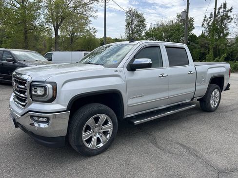 Used 2018 GMC Sierra 1500 SLT image 5