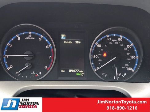 Used 2017 Toyota RAV4 XLE image 18